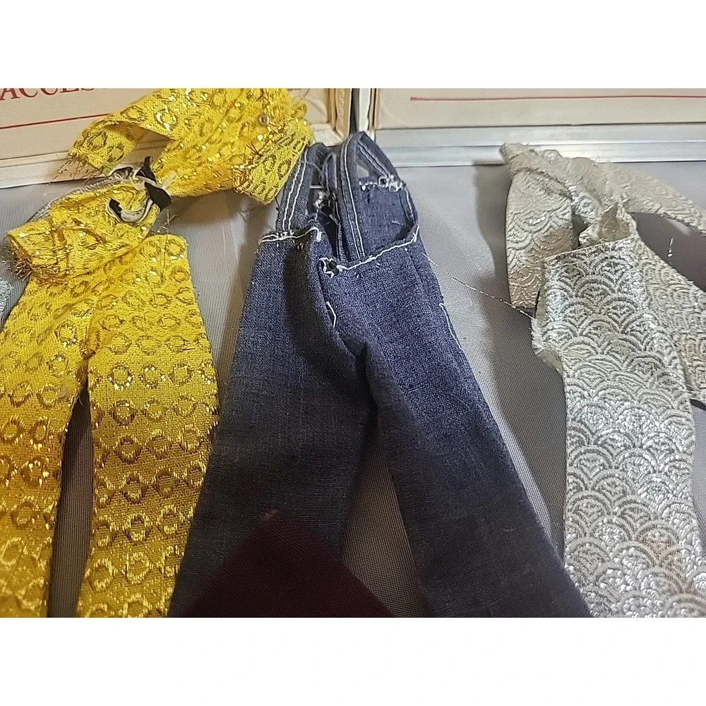 Vintage‎ Doll Clothing Lot - 10+ Complete Outfits & Case.